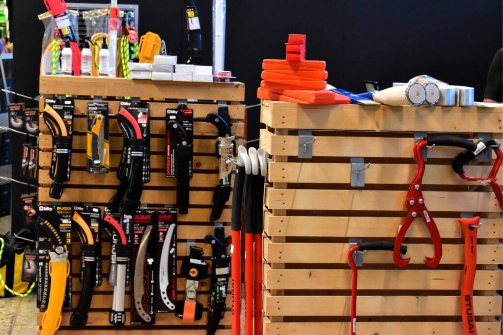 Esposizione commerciale di attrezzature e strumenti professionali a Legno Urbano Expo